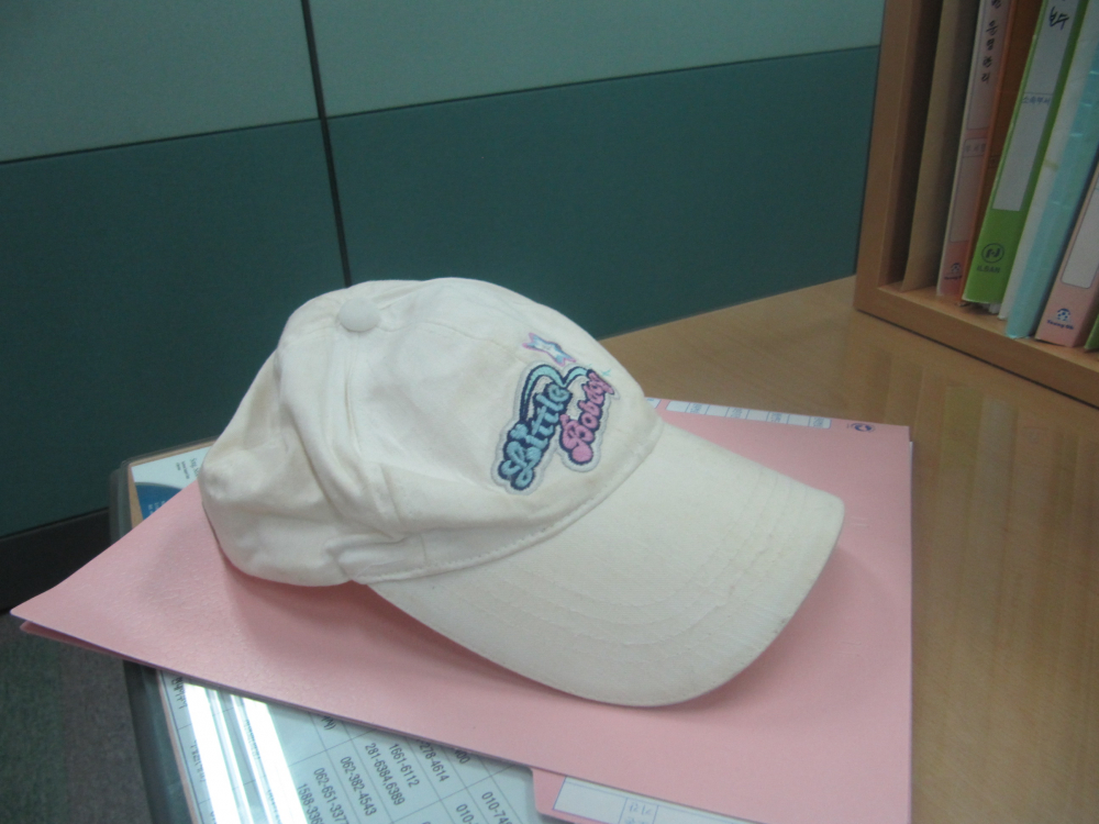 철마도서관 어린이 자료실 습득물입니다. 첨부이미지 : 도서관 습득물 002.jpg