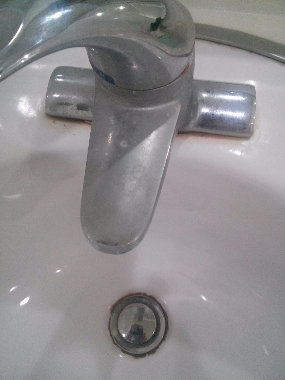 화장실 세면대 첨부이미지 : 도서관1.jpg