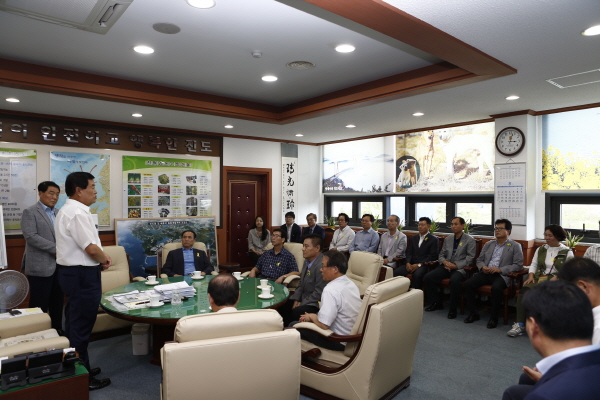 재경향우회장단 및 남대문시장 상인회 방문 첨부#2