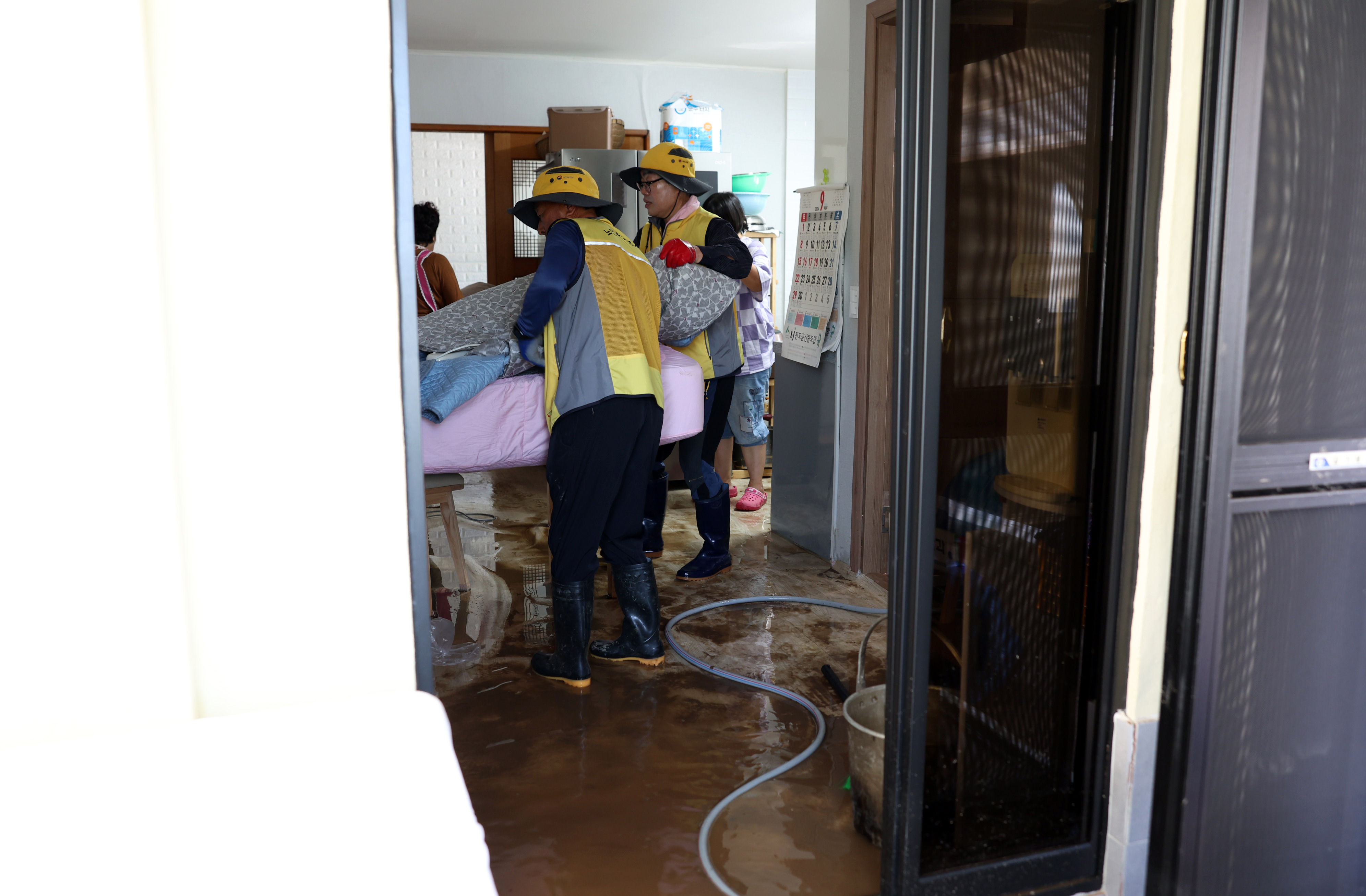 집중호우 피해 현장 복구 작업 첨부#5