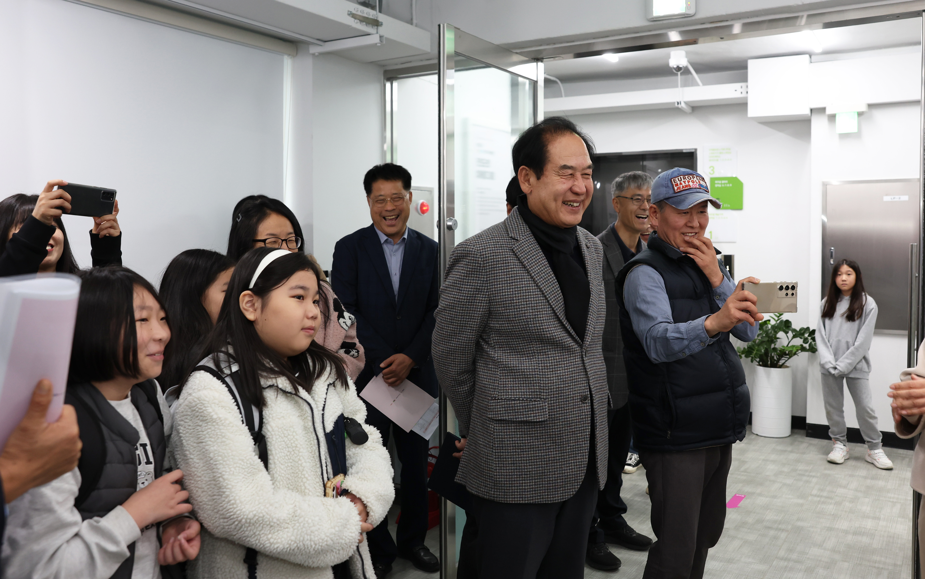 어린이 작가 특별전 '진도의 아름다움' 전시 기념식 첨부#7