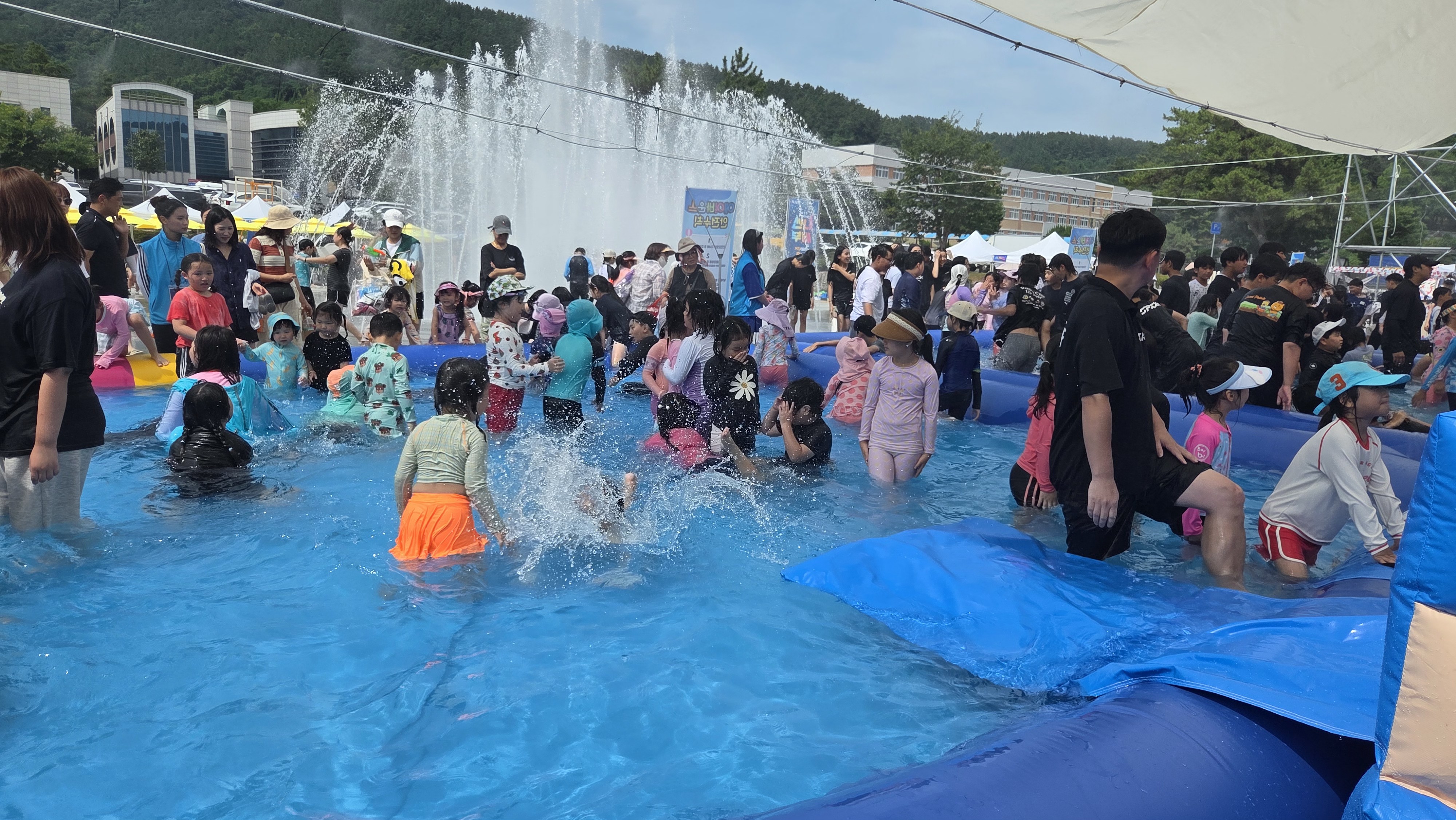 올여름, 진도 철마 미니 워터밤 축제에서 좋은추억을 만들었습니다. 첨부#2