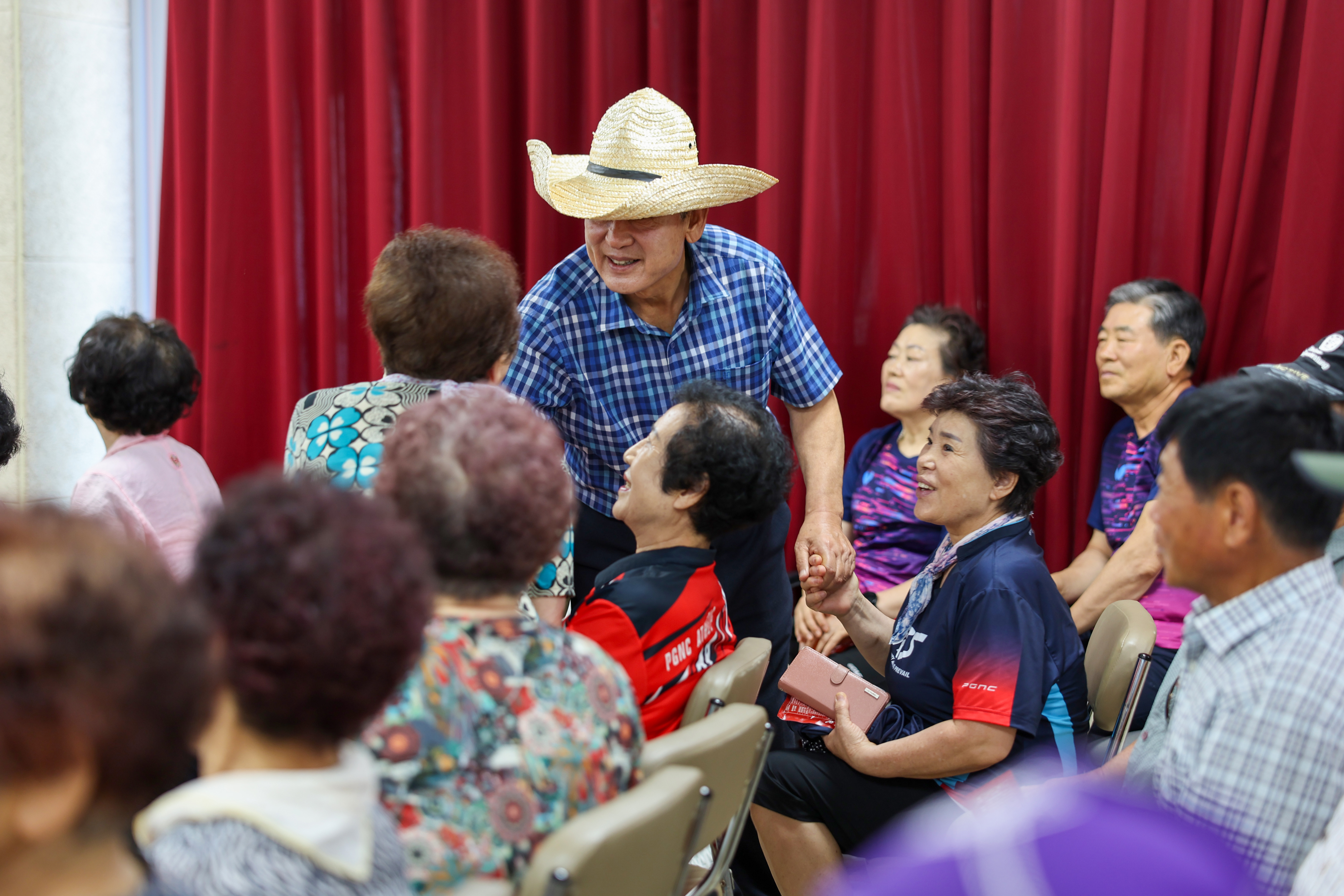 노인마음돌봄 공연장 방문 격려 첨부#6