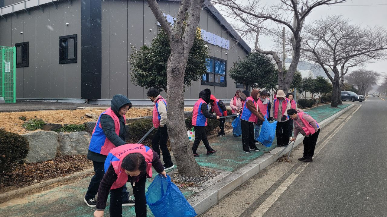 진도군 생활개선회, 2026년 새해맞이 생활환경 가꾸기 전개 첨부#2