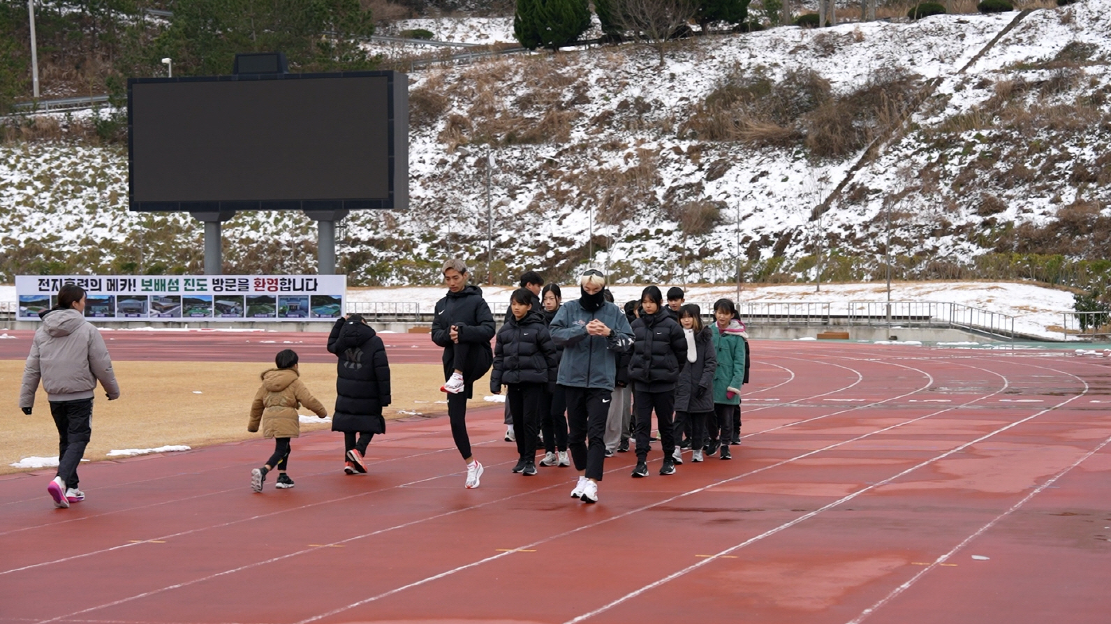 진도군, 동계 전지훈련 메카로 우뚝…방문 인원 48.6% 증가 예상(4-8-61) 2026.1.7. 첨부#1