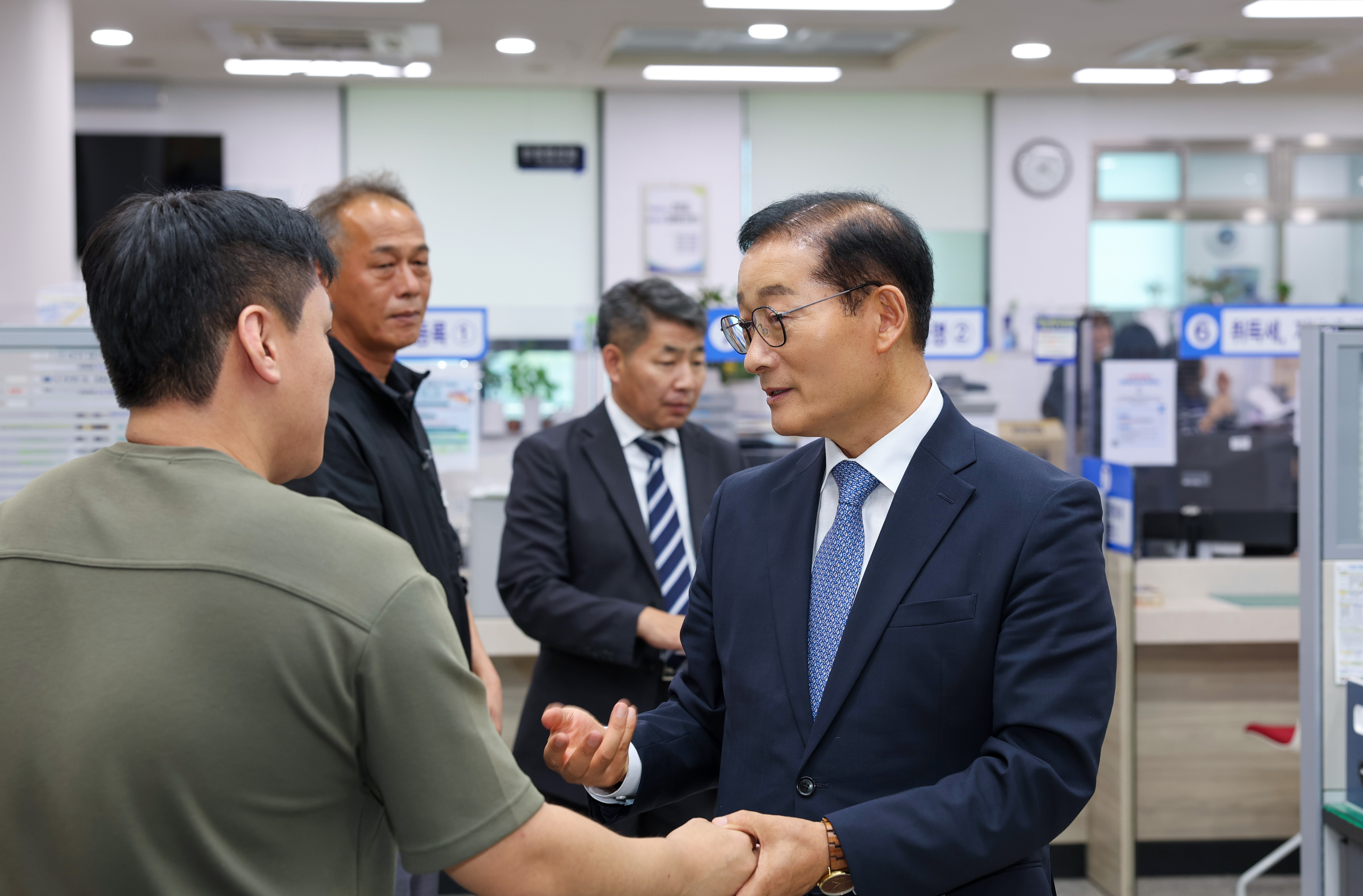직원격려(민원실&재난상황실 방문) 첨부#2