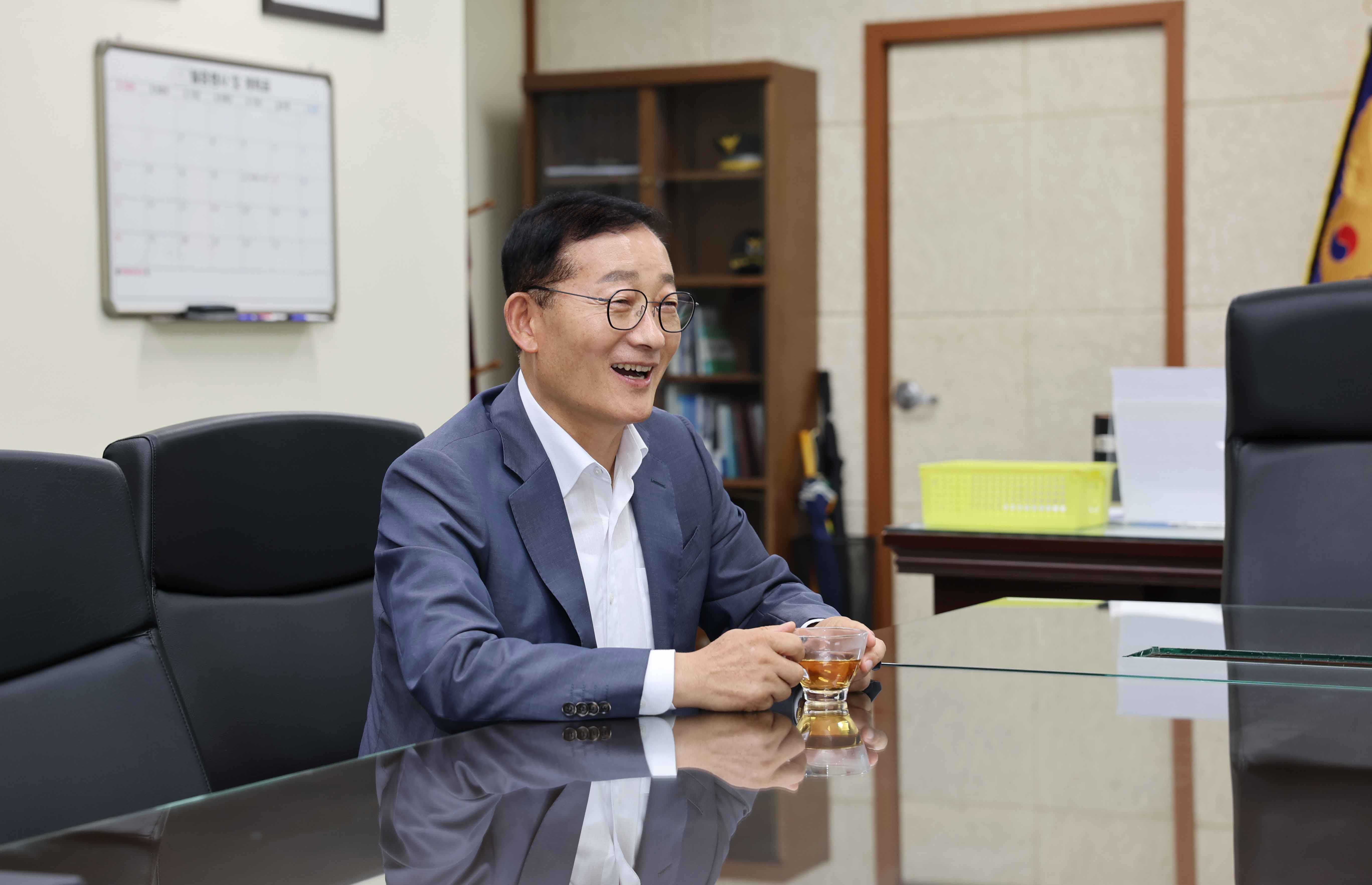 군수님 기관 방문(경찰서, 군부대, 농어촌공사, 교육청, 농관원, 국악원) 첨부#2